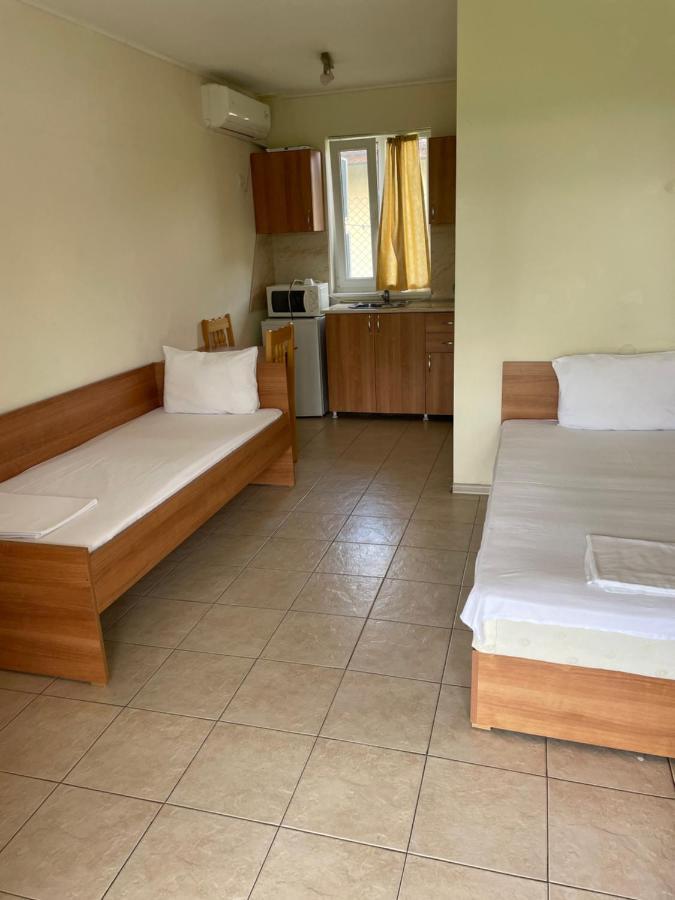 Комплекс За Гости Малки Воден Hotel Malki Voden Exterior foto