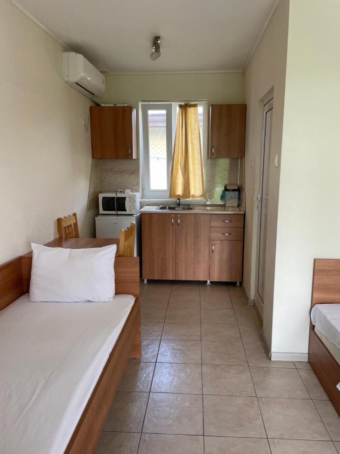 Комплекс За Гости Малки Воден Hotel Malki Voden Exterior foto